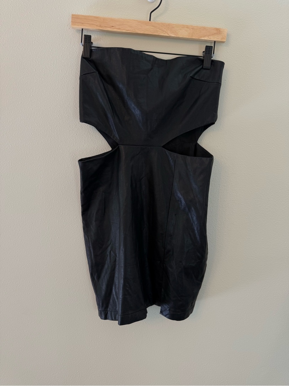 Amanda Uprichard Kloss Mini Dress Black Faux Leather Cutout Strapless S - Picture 4 of 8